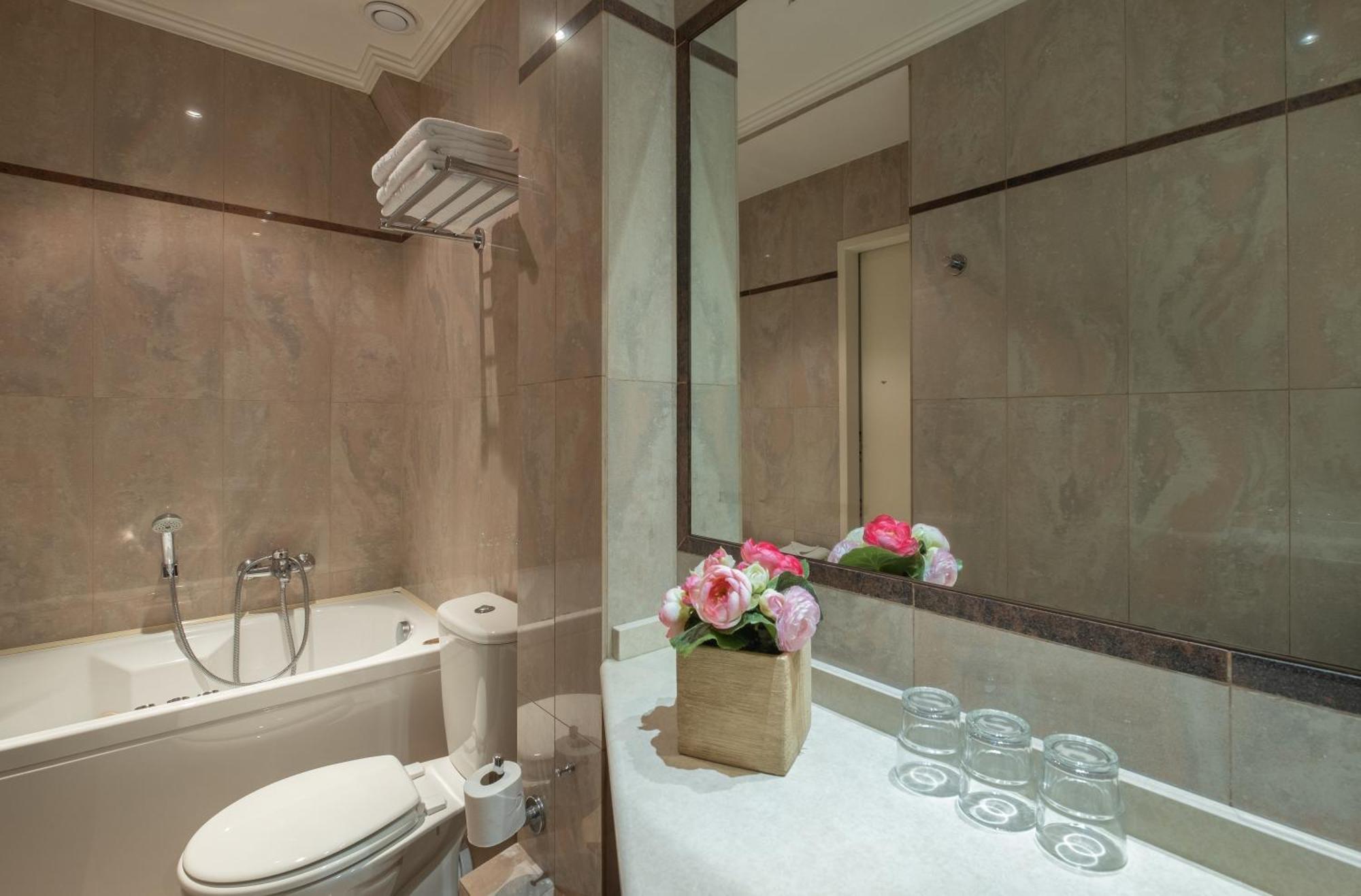 Hotel London Париж Экстерьер фото